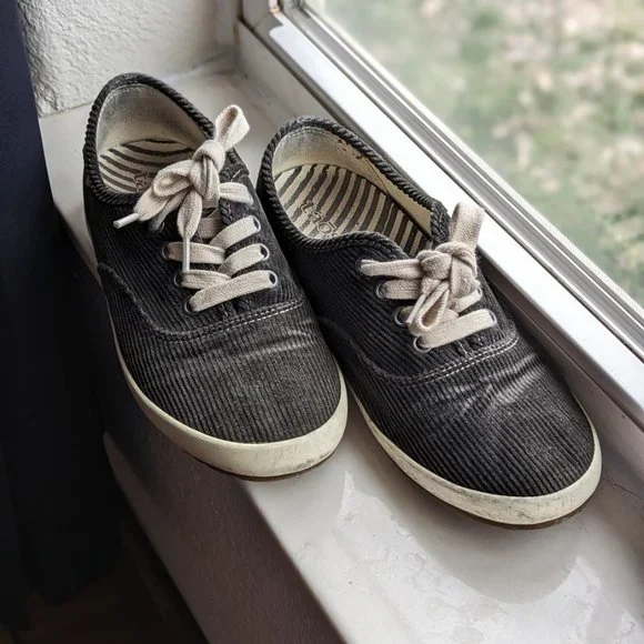 Taos Corduroy Sneaker Grey Black - Picture 2 of 5